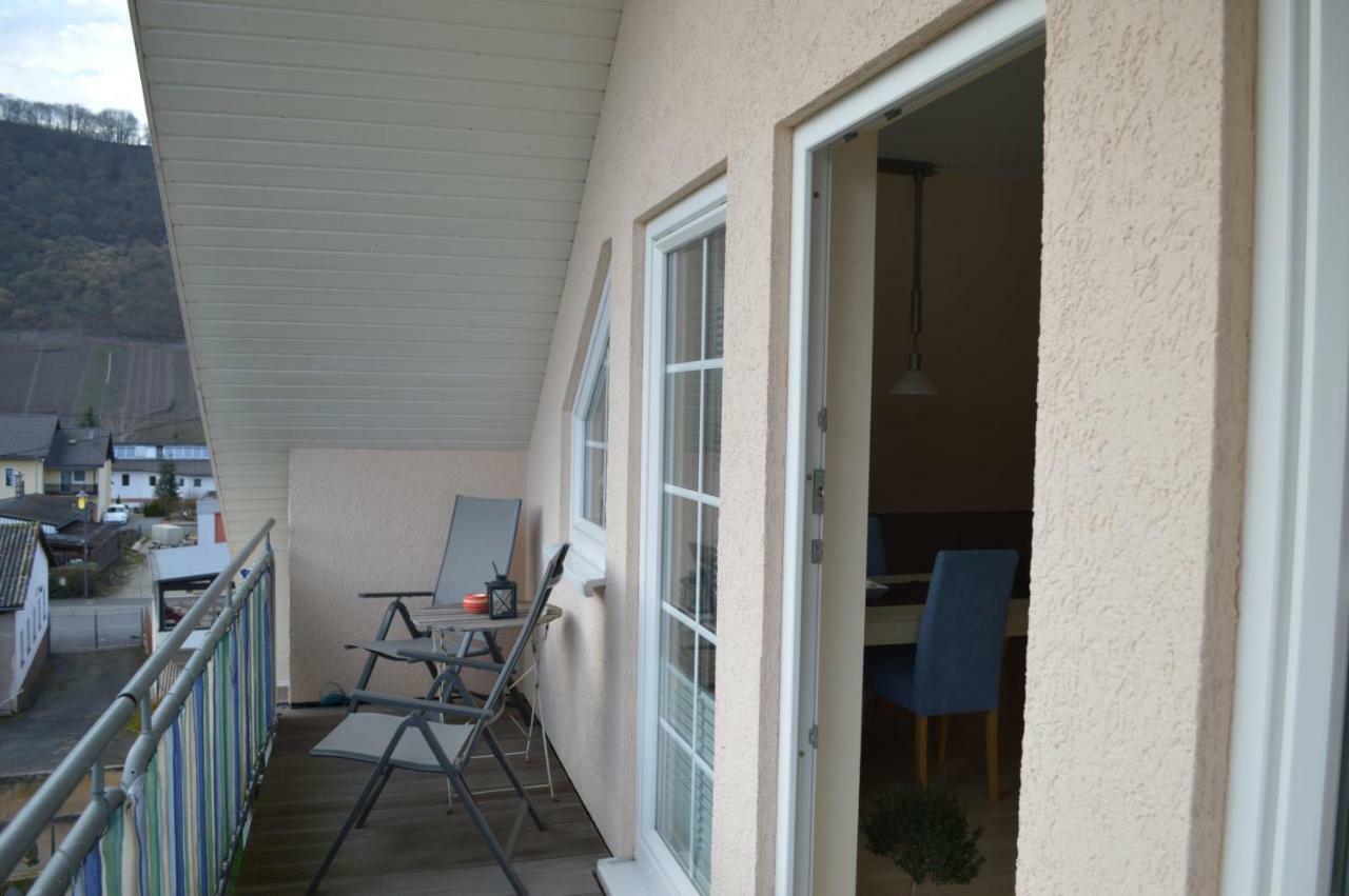 Ferienwohnung Riesling ブルッティヒ・ファンケル エクステリア 写真